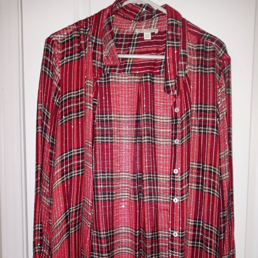 Long sleeve button front shirt